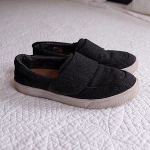 Toms Black Felt Suede Altair Slip-Ons